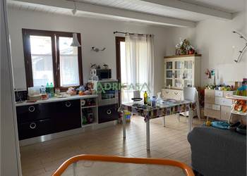 Appartamento con balcone e garage a Faenza