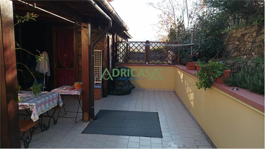 Photo 44