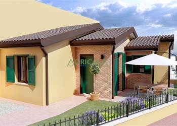 Villetta a schiera con giardino a Forlì
