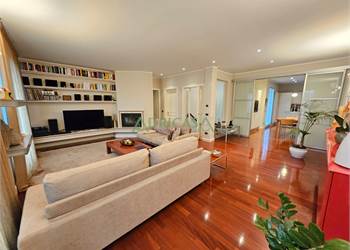 Villa bifamiliare con giardino a Ravenna