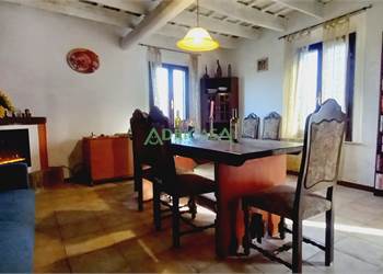 Appartamento con giardino nella prima periferia di Forlì 