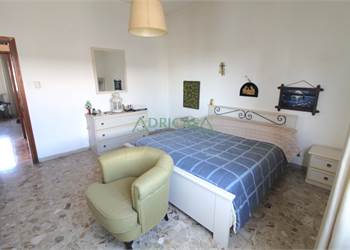 Trilocale indipendente in bifamiliare con giardino privato – Zero spese condominiali