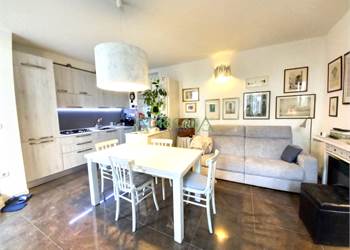 Appartamento con balcone nel centro di Forlì