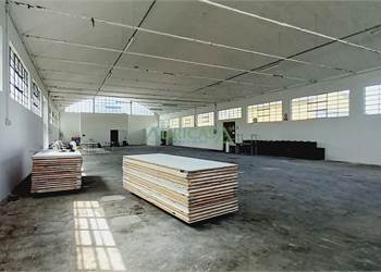 Capannone in vendita a Forlì