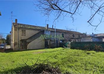 Casa abbinata da ristrutturare con Giardino e Ampio Garage