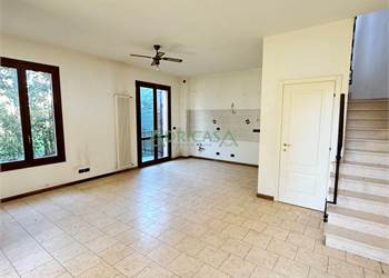 Villetta a schiera in vendita nel centro di Mezzano